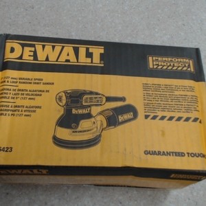DEWALT DWE6423 ORBITAL SANDER