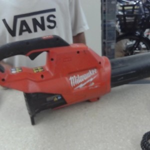 milwaukee  2724-20 18V Blower Only