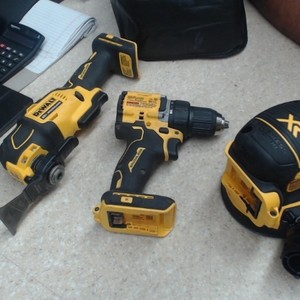 Dewalt  DCD794 1/2 Drill Driver