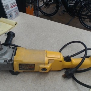 Dewalt dw849 7" to 9" sander polisher 