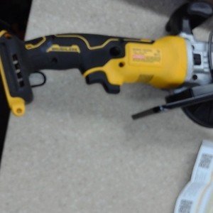 dewalt dcs571 Saw