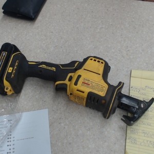 dewalt  DCS369 Compact Reciprocating Saw